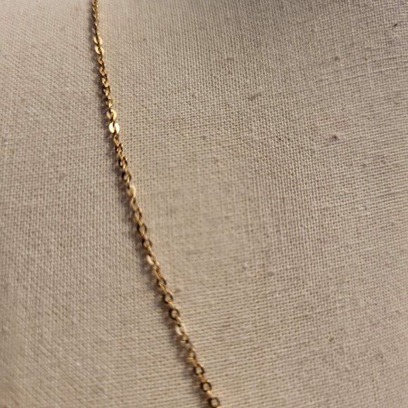 18" 14K Gold Cable Chain Necklace - Picture 4 of 8
